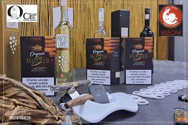 Degustando un Toscano Originale Selected con gli amici del Cigar Club